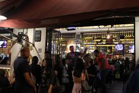 Bares e restaurantes de Coqueiros são notificados em Florianópolis